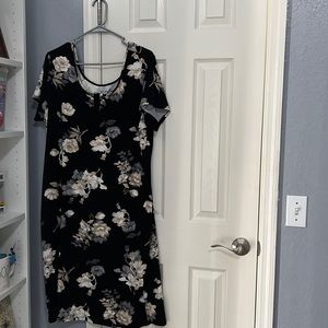 Dress with flowers